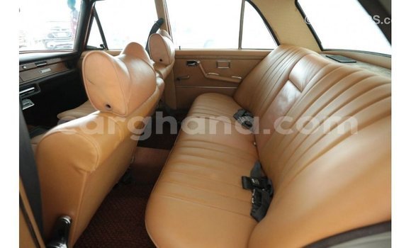 Sayi Imported Mercedes‒Benz 1117 Brown Babbar mota in Import - Dubai a Ashanti Sayi Imported Mercedes‒Benz 1117 Brown Babbar mota in Import - Dubai a Ashanti