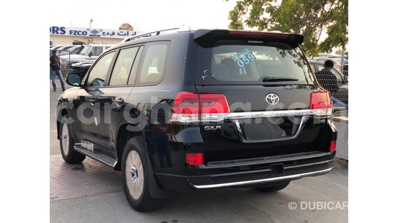 Big with watermark toyota land cruiser ashanti import dubai 12078