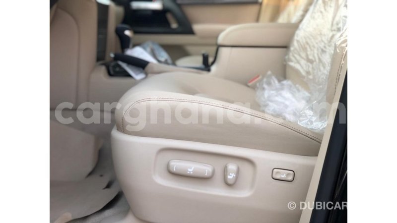 Big with watermark toyota land cruiser ashanti import dubai 12078