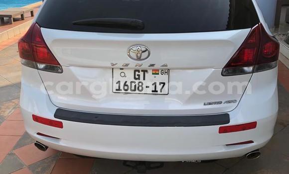Buy Used Toyota Venza White Car in Accra in Greater Accra Buy Used Toyota Venza White Car in Accra in Greater Accra