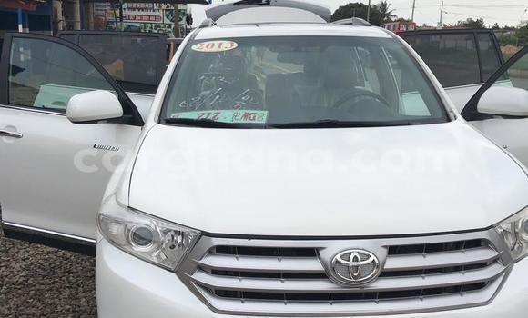 Buy Import Toyota Highlander White Car in Accra in Greater Accra