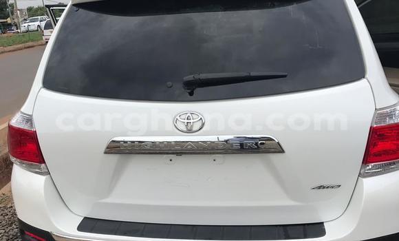 Buy Import Toyota Highlander White Car in Accra in Greater Accra Buy Import Toyota Highlander White Car in Accra in Greater Accra