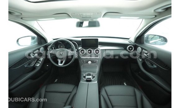 Buy Import Mercedes‒Benz 1117 Other Truck in Import - Dubai in Ashanti Buy Import Mercedes‒Benz 1117 Other Truck in Import - Dubai in Ashanti