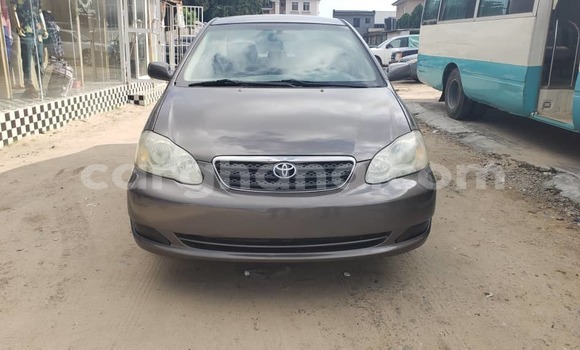 Buy Used Toyota Corolla Brown Car in Sekondi–Takoradi Metropolitan in Western