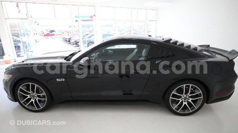 Big with watermark ford mustang ashanti import dubai 12099