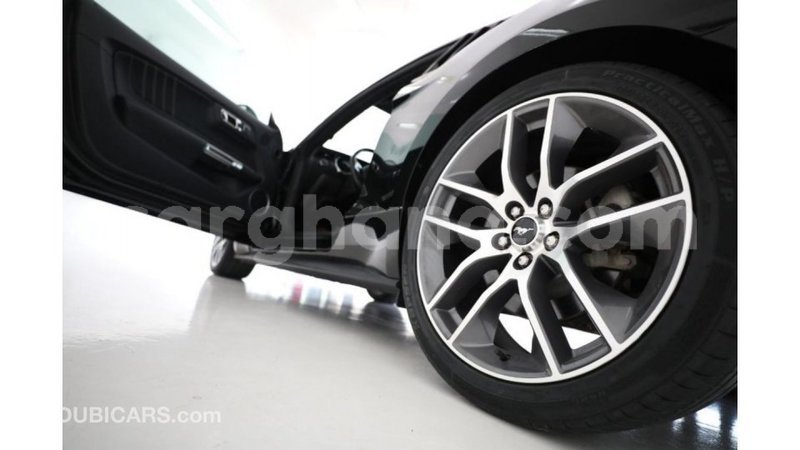 Big with watermark ford mustang ashanti import dubai 12099