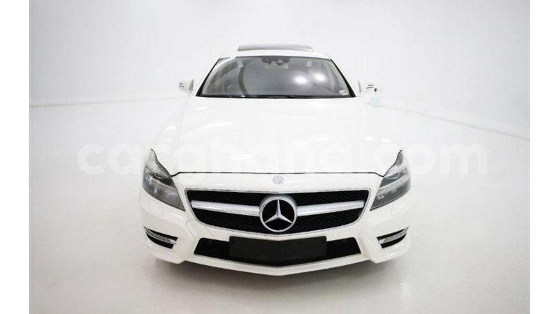 Big with watermark mercedes benz 1117 ashanti import dubai 12100