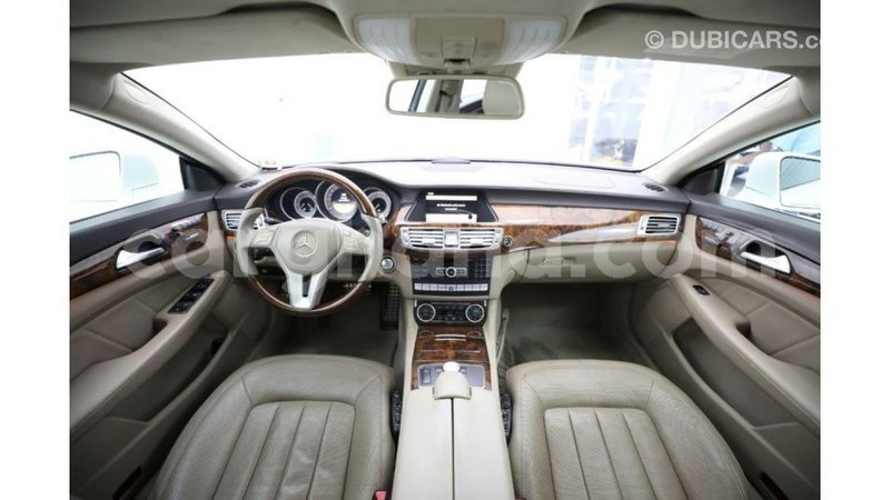 Big with watermark mercedes benz 1117 ashanti import dubai 12100