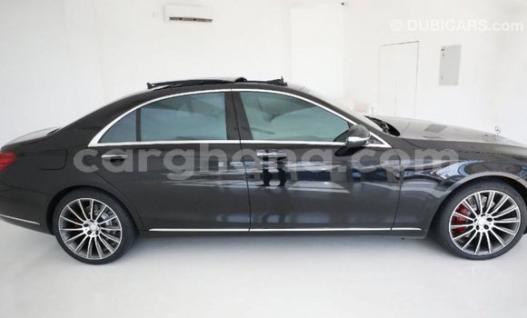 Buy Import Mercedes‒Benz 1117 Black Truck in Import - Dubai in Ashanti Buy Import Mercedes‒Benz 1117 Black Truck in Import - Dubai in Ashanti