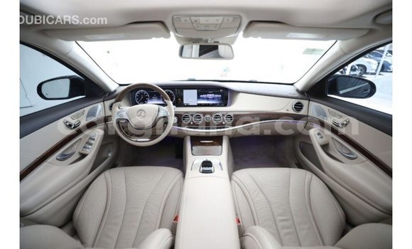 Buy Import Mercedes‒Benz 1117 Black Truck in Import - Dubai in Ashanti Buy Import Mercedes‒Benz 1117 Black Truck in Import - Dubai in Ashanti