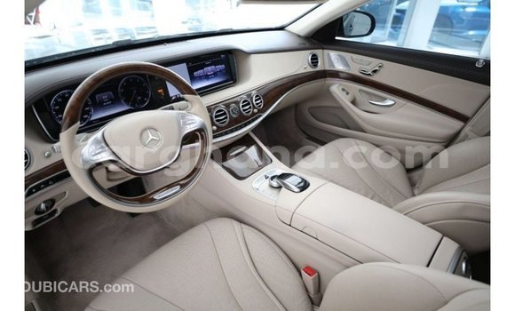 Buy Import Mercedes‒Benz 1117 Black Truck in Import - Dubai in Ashanti Buy Import Mercedes‒Benz 1117 Black Truck in Import - Dubai in Ashanti