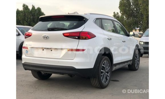 Buy Import Hyundai Tucson White Car in Import - Dubai in Ashanti Buy Import Hyundai Tucson White Car in Import - Dubai in Ashanti