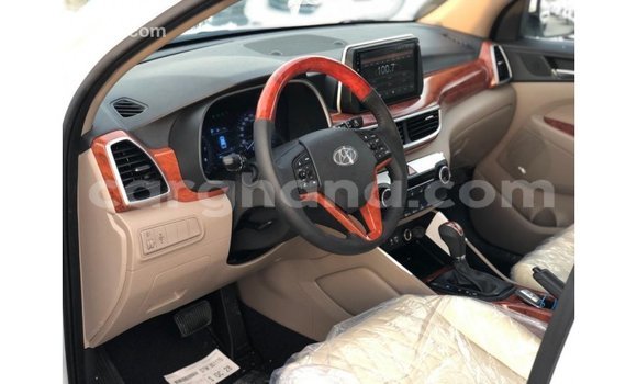 Buy Import Hyundai Tucson White Car in Import - Dubai in Ashanti Buy Import Hyundai Tucson White Car in Import - Dubai in Ashanti