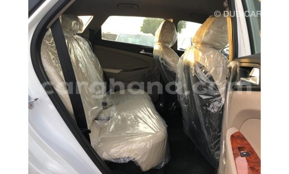 Buy Import Hyundai Tucson White Car in Import - Dubai in Ashanti Buy Import Hyundai Tucson White Car in Import - Dubai in Ashanti