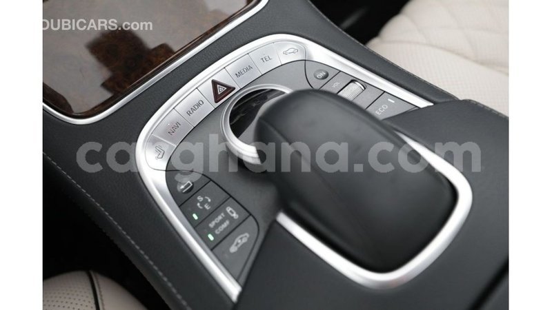 Big with watermark mercedes benz 1117 ashanti import dubai 12133