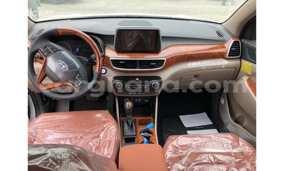 Ra Imported Hyundai Tucson funfun Ọkọ̀ in Import - Dubai ni Ashanti Ra Imported Hyundai Tucson funfun Ọkọ̀ in Import - Dubai ni Ashanti