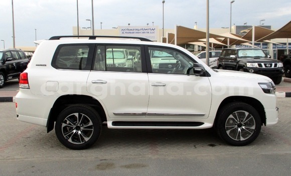Buy New Toyota Land Cruiser White Car in Tema in Greater Accra Buy New Toyota Land Cruiser White Car in Tema in Greater Accra