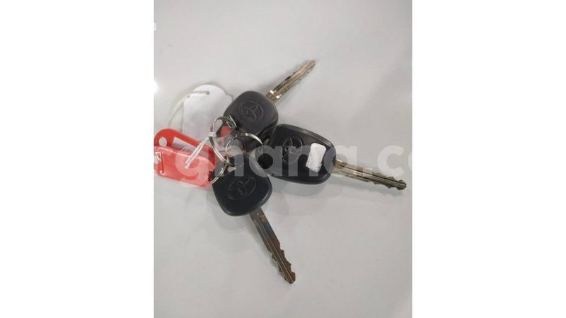 Big with watermark toyota yaris ashanti import dubai 12146