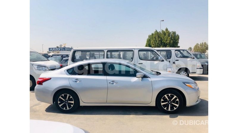 Big with watermark nissan altima ashanti import dubai 12164