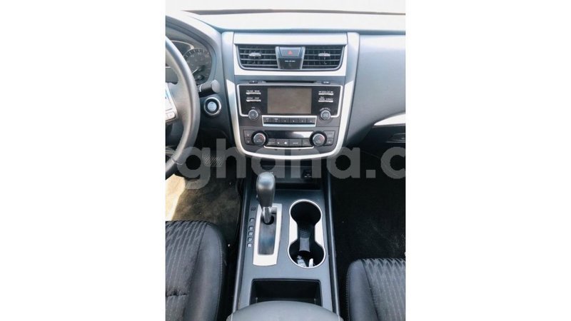 Big with watermark nissan altima ashanti import dubai 12164