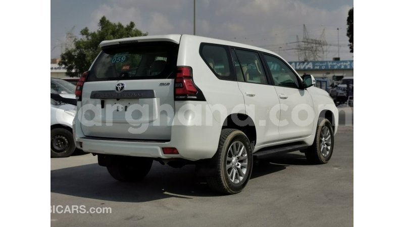 Big with watermark toyota prado ashanti import dubai 12166