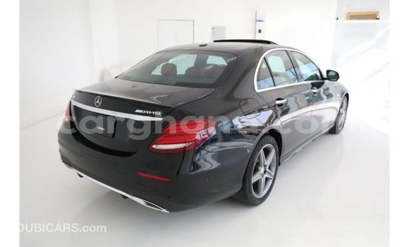 Buy Import Mercedes‒Benz 1117 Black Truck in Import - Dubai in Ashanti Buy Import Mercedes‒Benz 1117 Black Truck in Import - Dubai in Ashanti