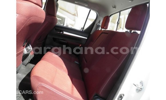 Buy Import Toyota Hilux White Car in Import - Dubai in Ashanti Buy Import Toyota Hilux White Car in Import - Dubai in Ashanti