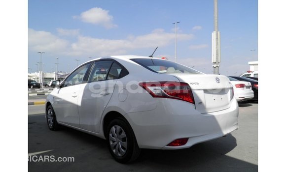 Ra Imported Toyota Yaris funfun Ọkọ̀ in Import - Dubai ni Ashanti Ra Imported Toyota Yaris funfun Ọkọ̀ in Import - Dubai ni Ashanti