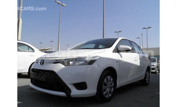 Ra Imported Toyota Yaris funfun Ọkọ̀ in Import - Dubai ni Ashanti Ra Imported Toyota Yaris funfun Ọkọ̀ in Import - Dubai ni Ashanti