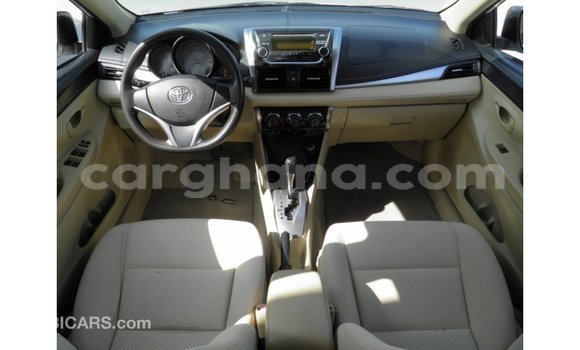 Ra Imported Toyota Yaris funfun Ọkọ̀ in Import - Dubai ni Ashanti Ra Imported Toyota Yaris funfun Ọkọ̀ in Import - Dubai ni Ashanti