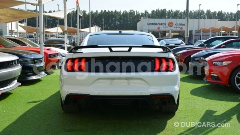 Big with watermark ford mustang ashanti import dubai 12184