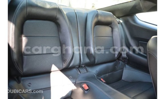 Ra Imported Ford Mustang funfun Ọkọ̀ in Import - Dubai ni Ashanti Ra Imported Ford Mustang funfun Ọkọ̀ in Import - Dubai ni Ashanti