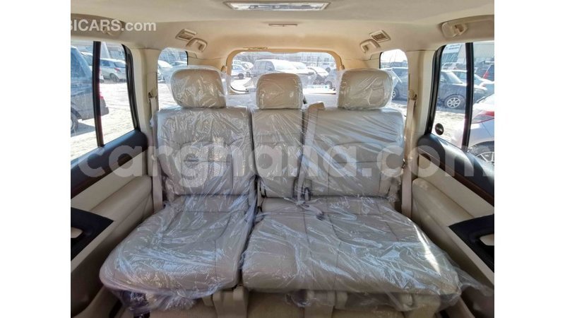 Big with watermark toyota land cruiser ashanti import dubai 12196