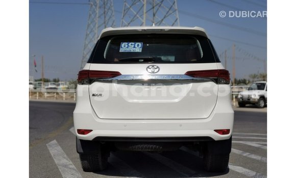 Buy Import Toyota Fortuner White Car in Import - Dubai in Ashanti Buy Import Toyota Fortuner White Car in Import - Dubai in Ashanti