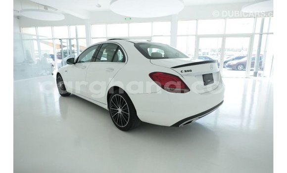 Sayi Imported Mercedes‒Benz 1117 White Babbar mota in Import - Dubai a Ashanti Sayi Imported Mercedes‒Benz 1117 White Babbar mota in Import - Dubai a Ashanti