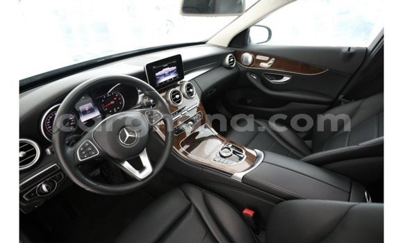 Ra Imported Mercedes‒Benz 1117 Black Ọkọ̀ akẹ́rù ńlá in Import - Dubai ni Ashanti Ra Imported Mercedes‒Benz 1117 Black Ọkọ̀ akẹ́rù ńlá in Import - Dubai ni Ashanti