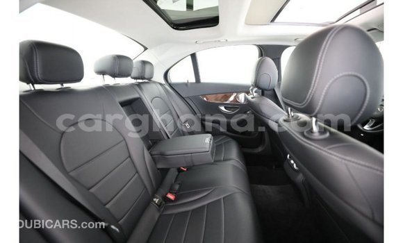 Ra Imported Mercedes‒Benz 1117 Black Ọkọ̀ akẹ́rù ńlá in Import - Dubai ni Ashanti Ra Imported Mercedes‒Benz 1117 Black Ọkọ̀ akẹ́rù ńlá in Import - Dubai ni Ashanti