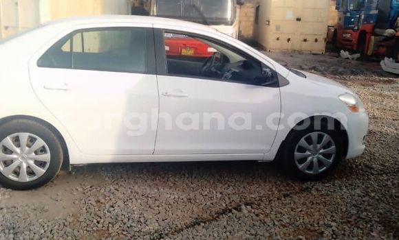 Buy Used Toyota Yaris White Car in Accra in Greater Accra Buy Used Toyota Yaris White Car in Accra in Greater Accra