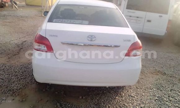 Buy Used Toyota Yaris White Car in Accra in Greater Accra Buy Used Toyota Yaris White Car in Accra in Greater Accra
