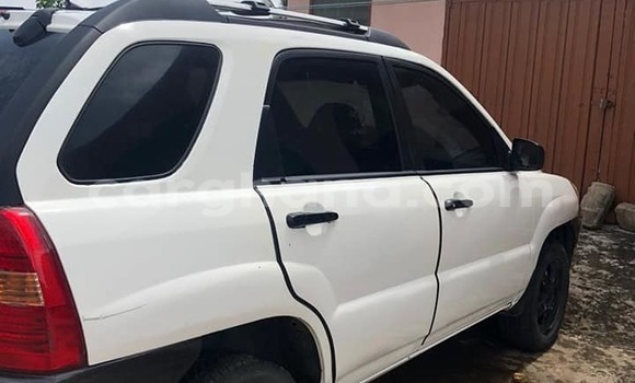 Buy Used Kia Sportage White Car in Accra in Greater Accra Buy Used Kia Sportage White Car in Accra in Greater Accra