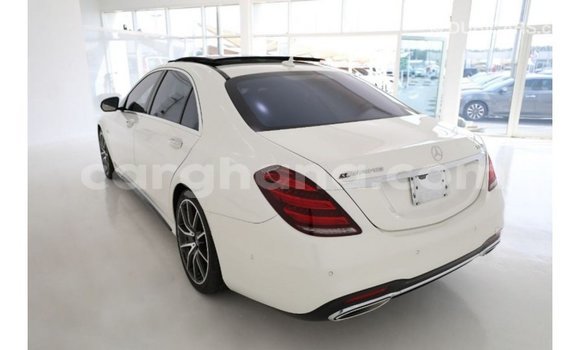Buy Import Mercedes‒Benz 1117 White Truck in Import - Dubai in Ashanti Buy Import Mercedes‒Benz 1117 White Truck in Import - Dubai in Ashanti