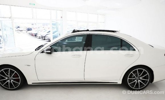 Buy Import Mercedes‒Benz 1117 White Truck in Import - Dubai in Ashanti Buy Import Mercedes‒Benz 1117 White Truck in Import - Dubai in Ashanti