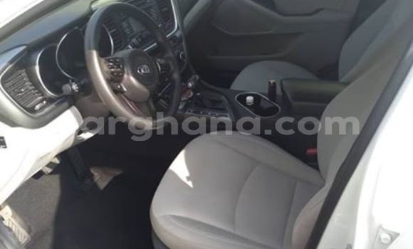 Ra Àlòkù Kia Optima funfun Ọkọ̀ in Accra ni Greater Accra Ra Àlòkù Kia Optima funfun Ọkọ̀ in Accra ni Greater Accra