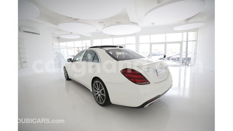 Big with watermark mercedes benz 1117 ashanti import dubai 12309