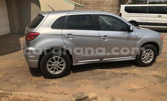 Ra Àlòkù Mitsubishi Outlander Silver Ọkọ̀ in Accra ni Greater Accra Ra Àlòkù Mitsubishi Outlander Silver Ọkọ̀ in Accra ni Greater Accra
