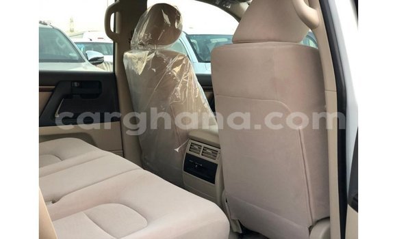 Buy Import Toyota Land Cruiser White Car in Import - Dubai in Ashanti Buy Import Toyota Land Cruiser White Car in Import - Dubai in Ashanti