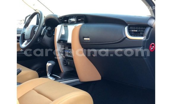 Sayi Imported Toyota Fortuner Black Mota in Import - Dubai a Ashanti Sayi Imported Toyota Fortuner Black Mota in Import - Dubai a Ashanti