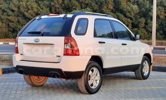 Buy Import Kia Sportage White Car in Import - Dubai in Ashanti Buy Import Kia Sportage White Car in Import - Dubai in Ashanti