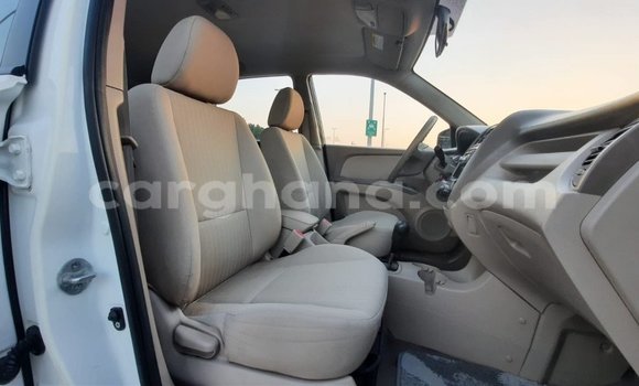 Buy Import Kia Sportage White Car in Import - Dubai in Ashanti Buy Import Kia Sportage White Car in Import - Dubai in Ashanti