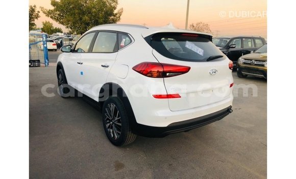 Sayi Imported Hyundai Tucson White Mota in Import - Dubai a Ashanti Sayi Imported Hyundai Tucson White Mota in Import - Dubai a Ashanti